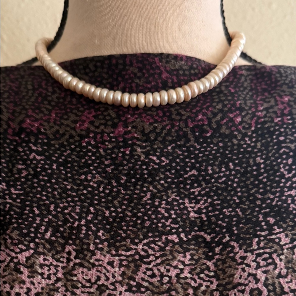 Elegant Pearl Necklace